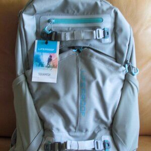 NWT LifeProof Squamish 20 Liter Outdoor Backpack for Travel and Hiking